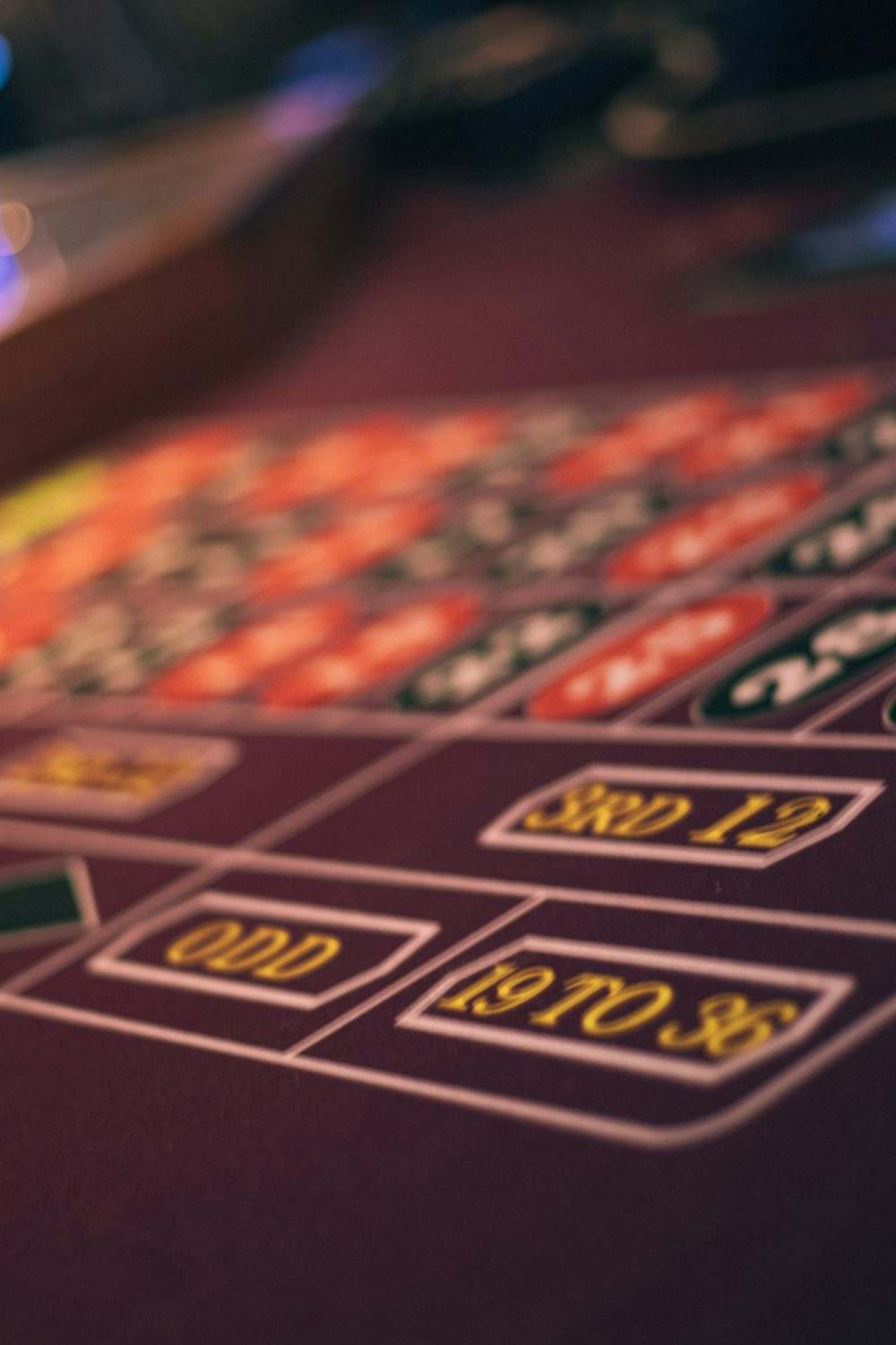 Roda roulette kasino dalam kondisi berhenti pada angka